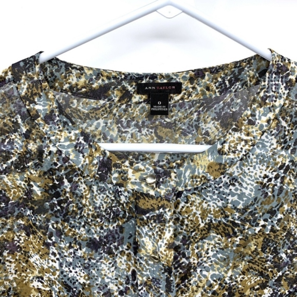 Ann Taylor Printed Button Down Long Sleeve Blouse - Picture 3 of 8